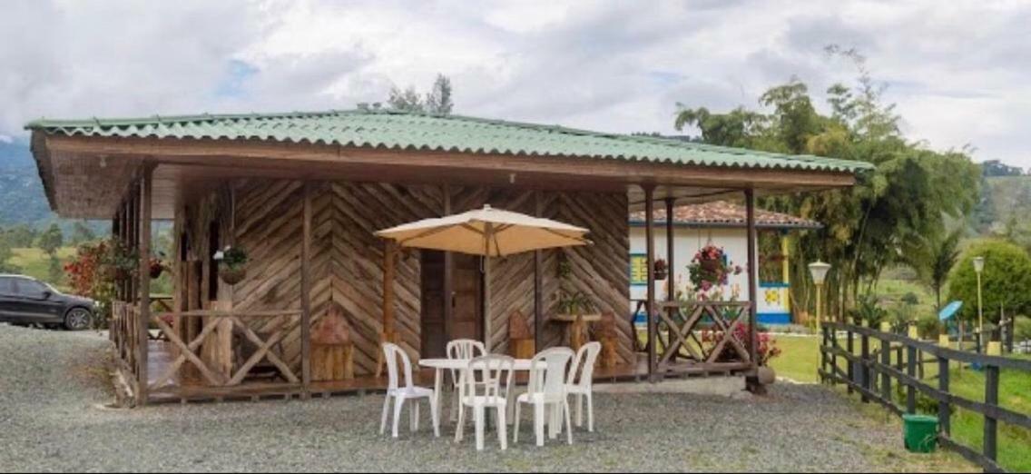 Bariloche Hotel 3*